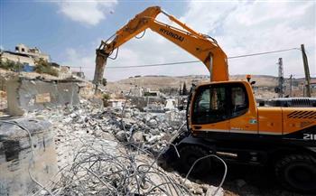 الاحتلال الاسرائيلى يجبر مواطنا فلسطينيا على هدم منزله فى مدينة الطيبة