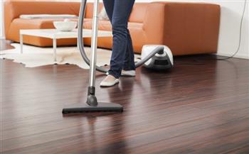 9 خطوات لتنظيف أرضيات المنزل وتعقيمها