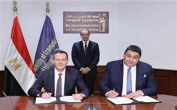 اتفاقية بين "المصرية للاتصالات" و"جريد تيليكوم" لإنشاء كابل بحري يربط بين مصر واليونان