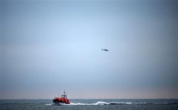 مصرع ثلاثة أشخاص إثر غرق قارب صغير قبالة سواحل إنجلترا