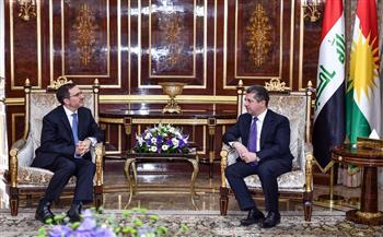 الموازنة والنفط وسينجار.. محاور أساسية في لقاء رئيس حكومة كردستان والسفير البريطاني بالعراق