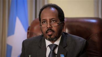 الرئيس الصومالي يلتقي نظيرَيه الأوغندي والكيني