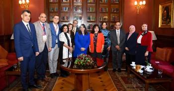 وزيرة الهجرة تلتقي عددا من الأطباء المصريين بالخارج لبحث الاستفادة من خبراتهم