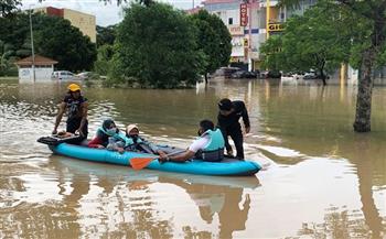 ارتفاع منكوبي الفيضانات في ماليزيا إلى أكثر من 70 ألف شخص