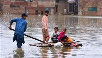 رئيس وزراء باكستان يدعو لتقديم مساعدات لـ 20 مليون يورو من ضحايا الفيضانات