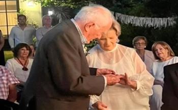 بعد انفصالهما 60 عاما.. جدة تتزوج حبيبها المفقود «فيديو»