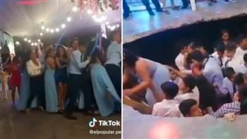 انهيار حلبة الرقص بطريقة مرعبة.. حفل تخرج ينتهي بشكل مأساوي (فيديو)