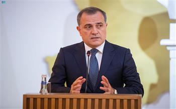 وزير خارجية أذربيجان ينفي إغلاق بلاده لممر لاتشين