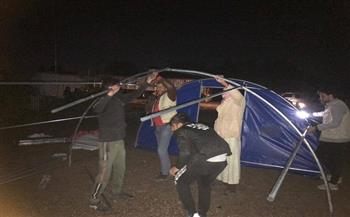 الهجرة العراقية توجّه بتجهيز 40 خيمة ومساعدات إغاثية بين نازحي الأنبار