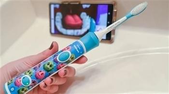 استخراج فرشاة أسنان من معدة طفل دون جراحة في السعودية