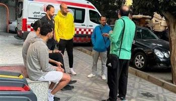 لاعبو الأهلي والاتحاد للسلة يزورون المشجع إسلام ذكي في المستشفى «صور»