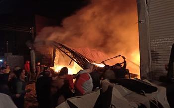 الحماية المدنية تسيطر على حريق هائل في مصنع زيوت بالقليوبية 