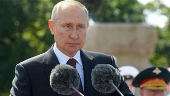 بوتين يوقع مرسومًا بحظر توريد النفط ومشتقاته إلى الدول التي فرضت سقفًا على أسعار النفط