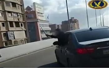 كشف ملابسات تداول مقطع فيديو لقائد سيارة يسير برعونه بالإسكندرية 