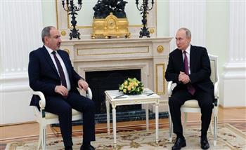 الكرملين: بوتين وباشينيان يناقشان الوضع في كاراباخ خلال اجتماع سان بطرسبورغ