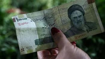 استقالة رئيس البنك المركزي الإيراني إثر انهيار الريال أمام الدولار