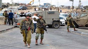 قوات الاحتلال تعتقل ثلاثة شبان فلسطينيين من الضفة الغربية والقدس المحتلة