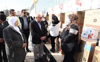 محافظ بورسعيد يشهد توزيع 60 جهاز عروس للأسر الأولى بالرعاية