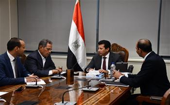 وزير الرياضة يلتقي مسئولو «كابيتانو مصر» بمقر العاصمة الإدارية 
