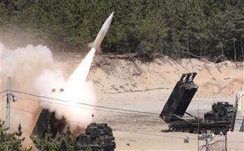 كوريا الشمالية تطلق 100 قذيفة مدفعية قرب حدود جارتها الجنوبية 