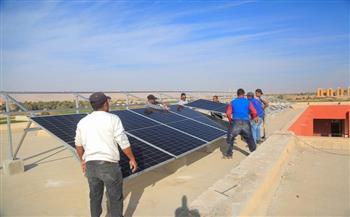 إنشاء 23 محطة طاقة شمسية بالمدارس في الأقصر