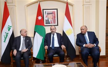 بدء القمة المصرية الأردنية العراقية على مستوى وزراء الخارجية بعمان