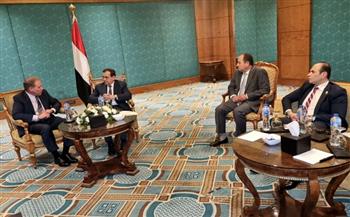 مصر تبحث مع الولايات المتحدة تعزيز الاستثمار في البحث عن البترول والغاز