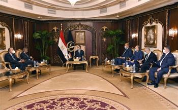 «توفيق» يستقبل أمين «الداخلية العرب» لتطوير آليات التعاون الأمني
