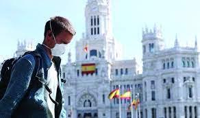 إسبانيا تلغي ارتداء الكمامات إجباريًا بالأماكن الفتوحة
