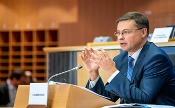 رئيس المفوضية الأوروبية: عقوبات أوروبية رادعة ضد روسيا في حال العدوان على أوكرانيا