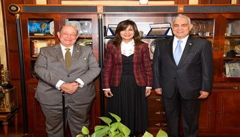 وزيرة الهجرة تلتقي وفدا من «رجال الأعمال المصريين» للمشاركة في «مصر تستطيع بالصناعة»