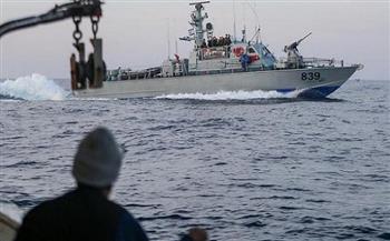 زوارق الاحتلال الإسرائيلي تعتقل سبعة صيادين فلسطنيين  بحر غزة