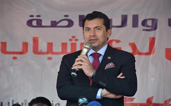 وزير الرياضة يتفقد مشروع تطوير النادي المصري القاهري 