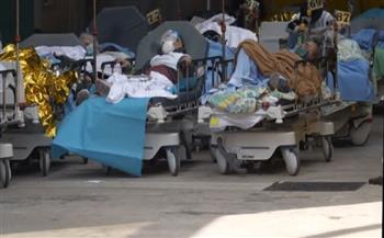 بسبب تكدس المستشفيات.. هونج كونج تعالج مرضى كورونا في الشارع (فيديو)
