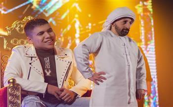 عمر كمال يتحدى وقفه عن الغناء ويطرح «البنات» مع كوكسال بابا (فيديو)