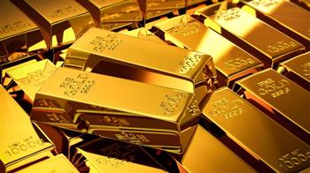 توترات روسيا وأوكرانيا ترفع الذهب فوق 1900 دولار