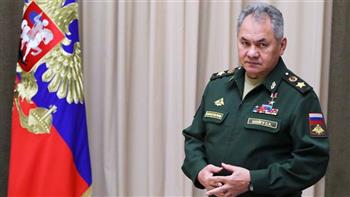 وزير الدفاع الروسي يبحث هاتفيا مع نظيره الأمريكي قضايا الأمن الدولي ذات الاهتمام المشترك