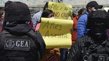 متظاهرون في بوليفيا يمنعون إدخال الرئيسة السابقة المضربة عن الطعام إلى المستشفى