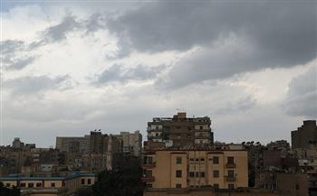 الطقس الآن.. أمطار غزيرة بالقاهرة واستمرار تكاثر السحب الرعدية (صور)