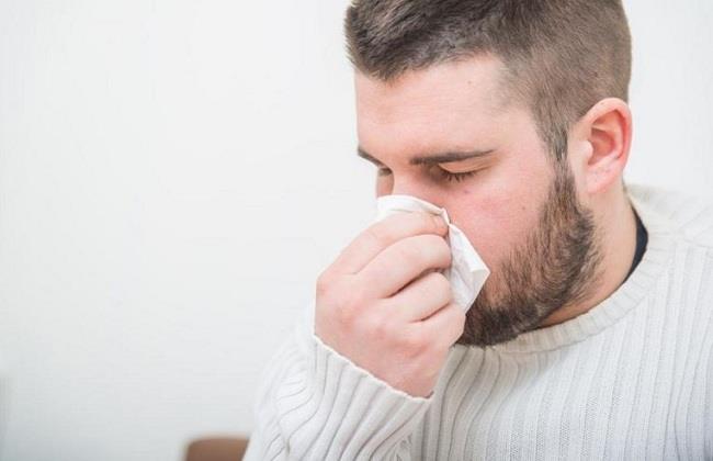 7 نصائح من «الصحة» لإسعاف حالات نزيف الأنف