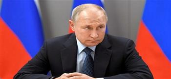 الكرملين: بوتين يعتزم إجراء محادثة هاتفية مع ماكرون غدا الأحد