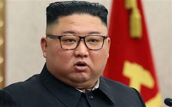 زعيم كوريا الشمالية وزوجته يحضران عرضا فنيا 