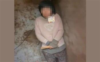 ذعر بين الصينيين .. العثور على امرأة مقيدة بسلاسل في كهف .. فيديو
