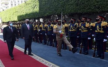 مراسم استقبال رسمية لرئيس الوزراء الأردني بمقر مجلس الوزراء