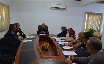 رئيس مدينة القصير يعقد اجتماعا مع ممثلي شركة النصر للتعدين