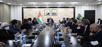 رئيس الوزراء الفلسطيني يدعو الكونجرس الأمريكي لاتخاذ إجراءات لحماية حل الدولتين