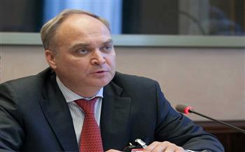 السفير الروسي في واشنطن: الولايات المتحدة شجعت أوكرانيا على عدم الامتثال لاتفاقيات مينسك
