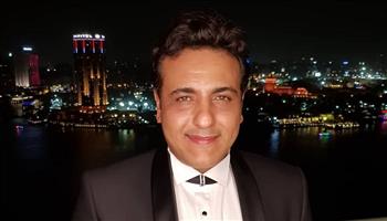 محمد رحيم يحتفل بتخطي «لا ملامة» لـ محمد حماقي 50 مليون مشاهدة (فيديو)