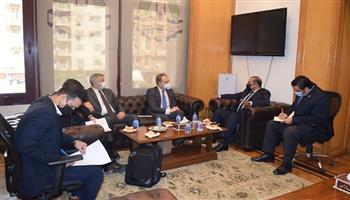 سفير مولدوفا يزور «غرفة القاهرة» لبحث سبل زيادة التبادل التجاري والاستثماري