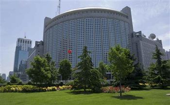 وزارة الخارجية الصينية:"بكين" تسعي لتسوية سلمية للأزمة في أوكرانيا